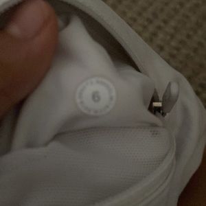 Lululemon speed ups new barley worn reasonable price and comfy